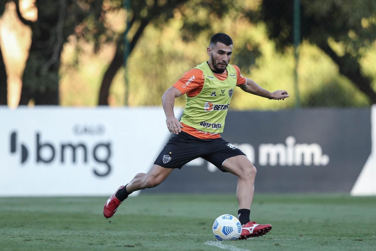 Fotos do primeiro treino de Diego Costa pelo Atltico