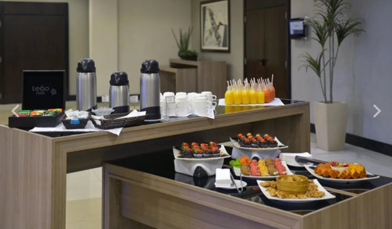 Atltico est hospedado no Hotel Deville, em Cuiab, para a deciso da Supercopa do Brasil. Neste domingo (20), s 16h, o Galo medir foras com o Flamengo, na Arena Pantanal, pelo ttulo.