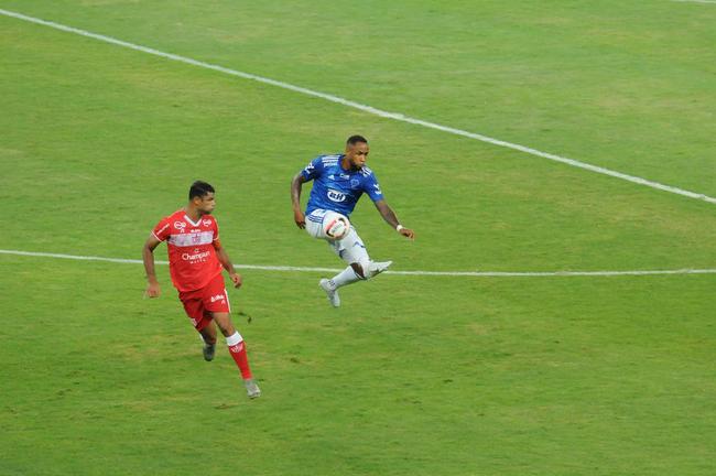 Fotos do jogo entre Cruzeiro e CRB, no Mineiro, em Belo Horizonte, pela 11 rodada da Srie B do Brasileiro