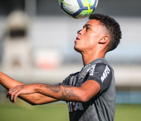 Bruninho - contrato do meia-atacante vai até dezembro de 2022