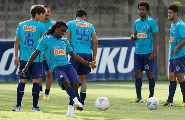 Entre jogos amistosos e oficiais, Tinga participou de 22 partidas (cinco como titular), marcou um gol e deu uma assistência.