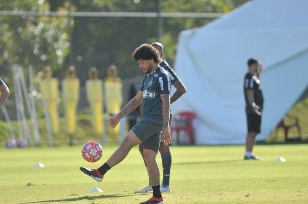 Veja fotos do treino do Atltico