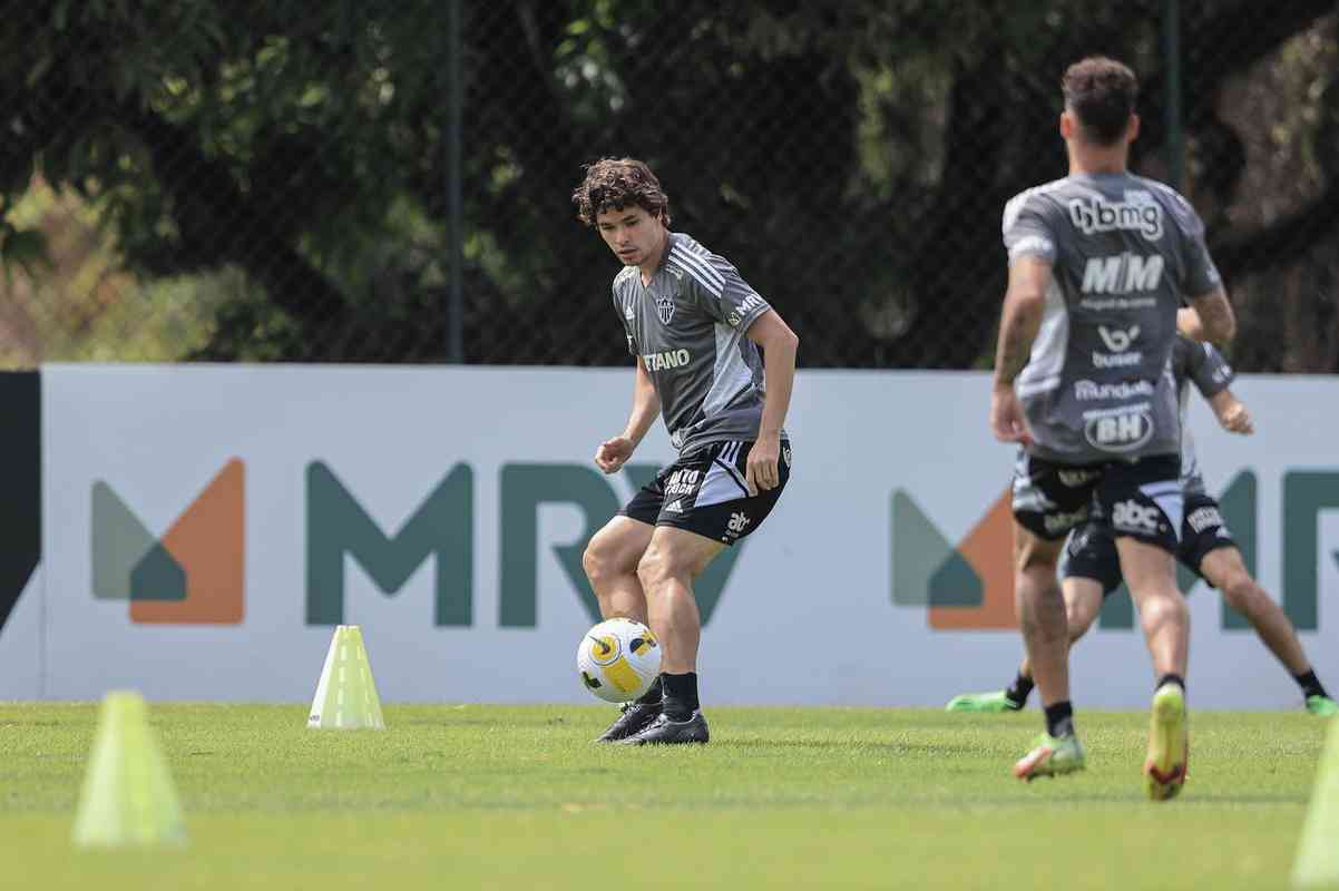 Na manh deste domingo (25/9), o Atltico concluiu mais um treino para encarar o Palmeiras, em partida vlida pela 28 rodada da Srie A do Campeonato Brasileiro.