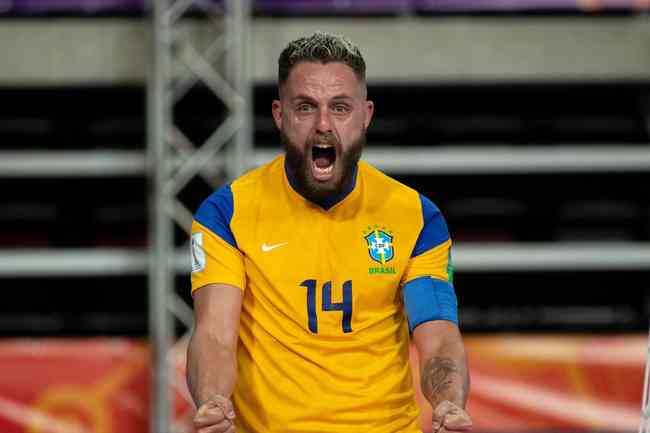 Brasil goleia a Repblica Checa e avana s oitavas do Mundial de Futsal