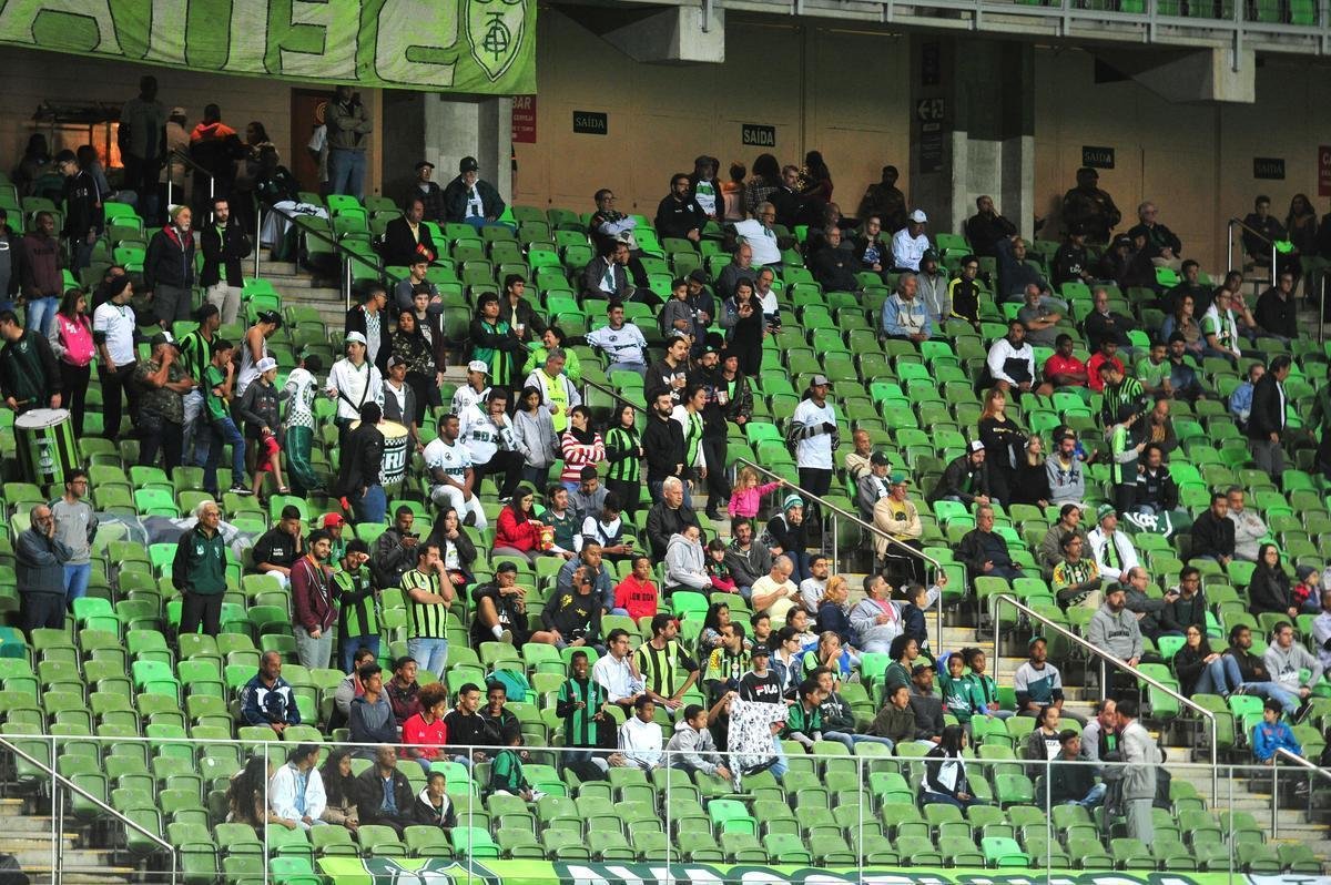 Empate do Amrica com o Oeste, no Independncia, pela Srie B, gerou preocupao na torcida; veja, na galeria, as faces do desnimo do torcedor do Coelho
