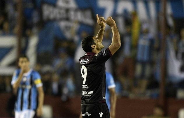 Sand descontou para o Lans em cobrana de pnalti