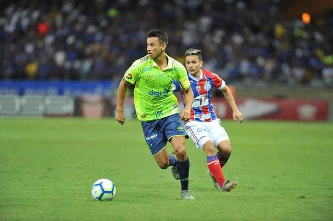 Cruzeiro estreou terceiro uniforme, o ltimo produzido pela Umbro