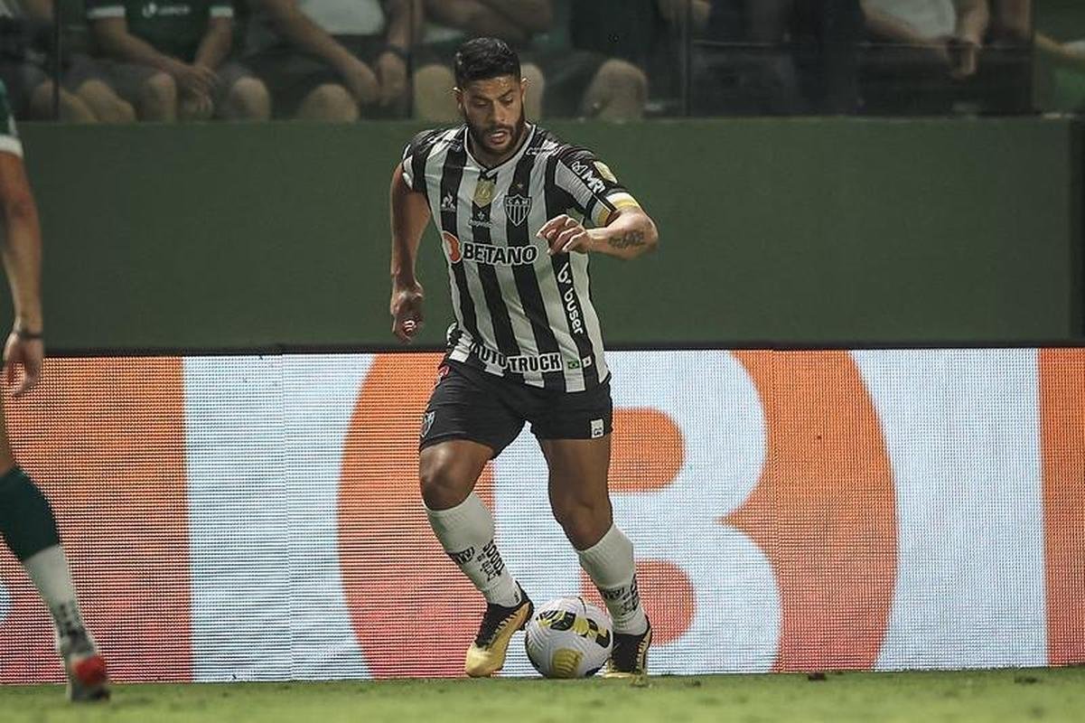 Fotos do jogo entre Gois e Atltico no Estdio da Serrinha, em Goinia, pela quarta rodada do Campeonato Brasileiro