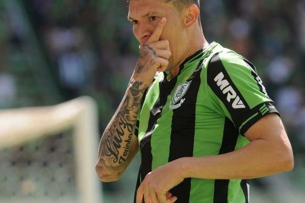 Coelho e Bugre se enfrentaram neste domingo, pela 16 rodada da Srie B