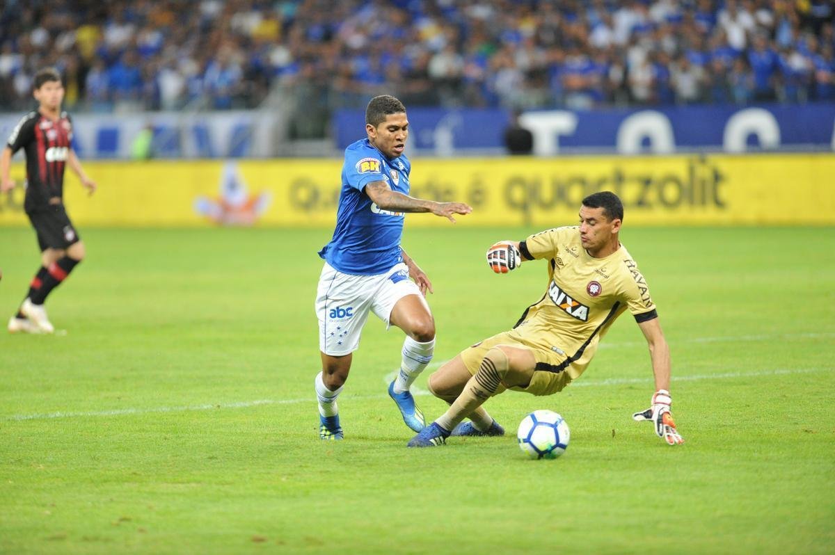 Cruzeiro conseguiu marcar no segundo tempo, com Arrascaeta, mas sofreu empate no fim com Bergson