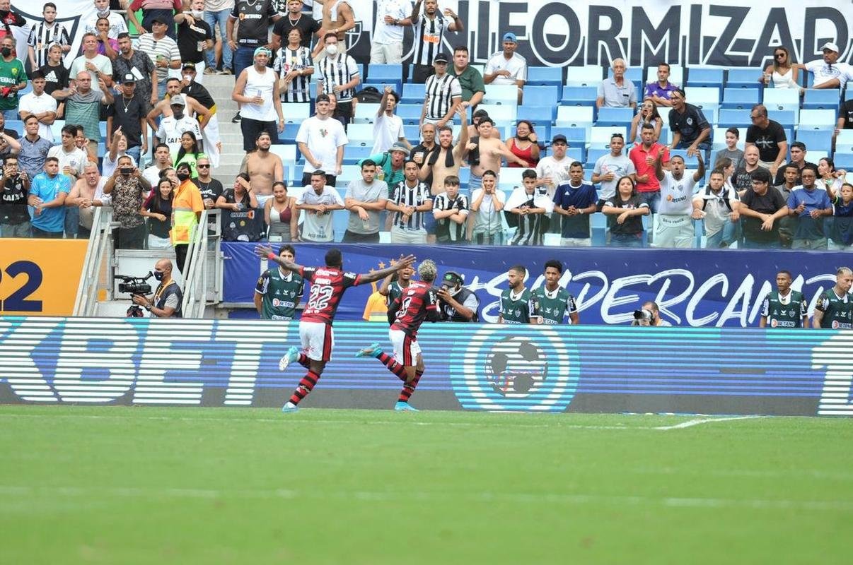 Fotos do empate por 2 a 2 entre Atltico e Flamengo na final da Supercopa do Brasil, na Arena Pantanal, em Cuiab