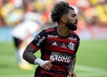 Revelado pelo Santos, centroavante defende o Rubro-Negro desde 2019; caso conversas avancem, esta pode ser a terceira experiência de Gabi no futebol europeu