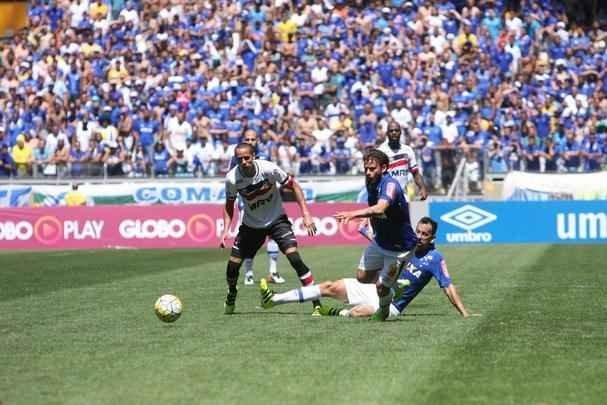 Imagens de Cruzeiro x Santa Cruz, pela 22 rodada do Brasileiro, no Mineiro