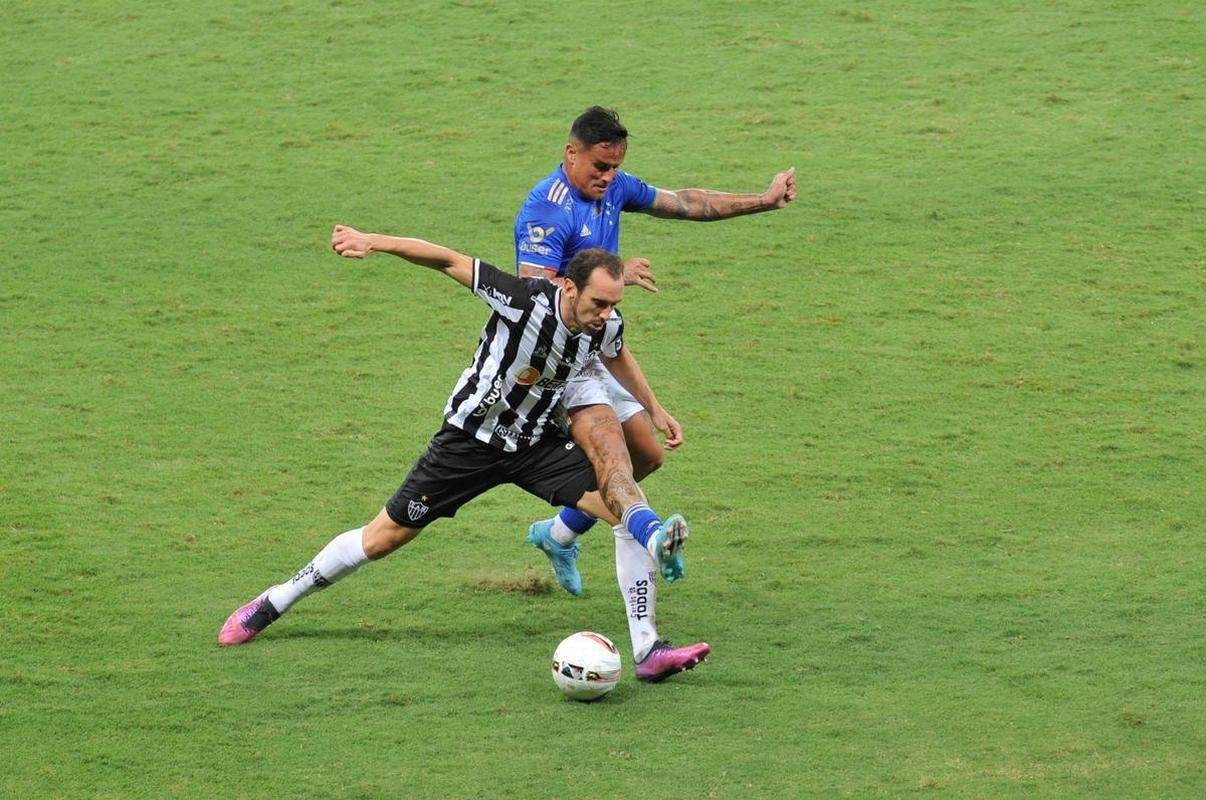 Fotos do clssico entre Atltico e Cruzeiro, no Mineiro