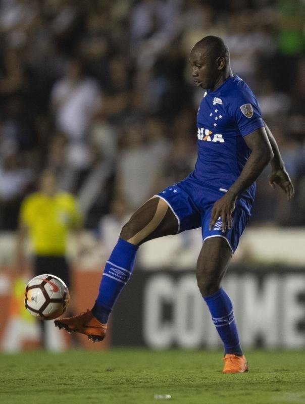 Cruzeiro goleou Vasco por 4 a 0 e causou a ira da torcida cruz-maltina em So Janurio
