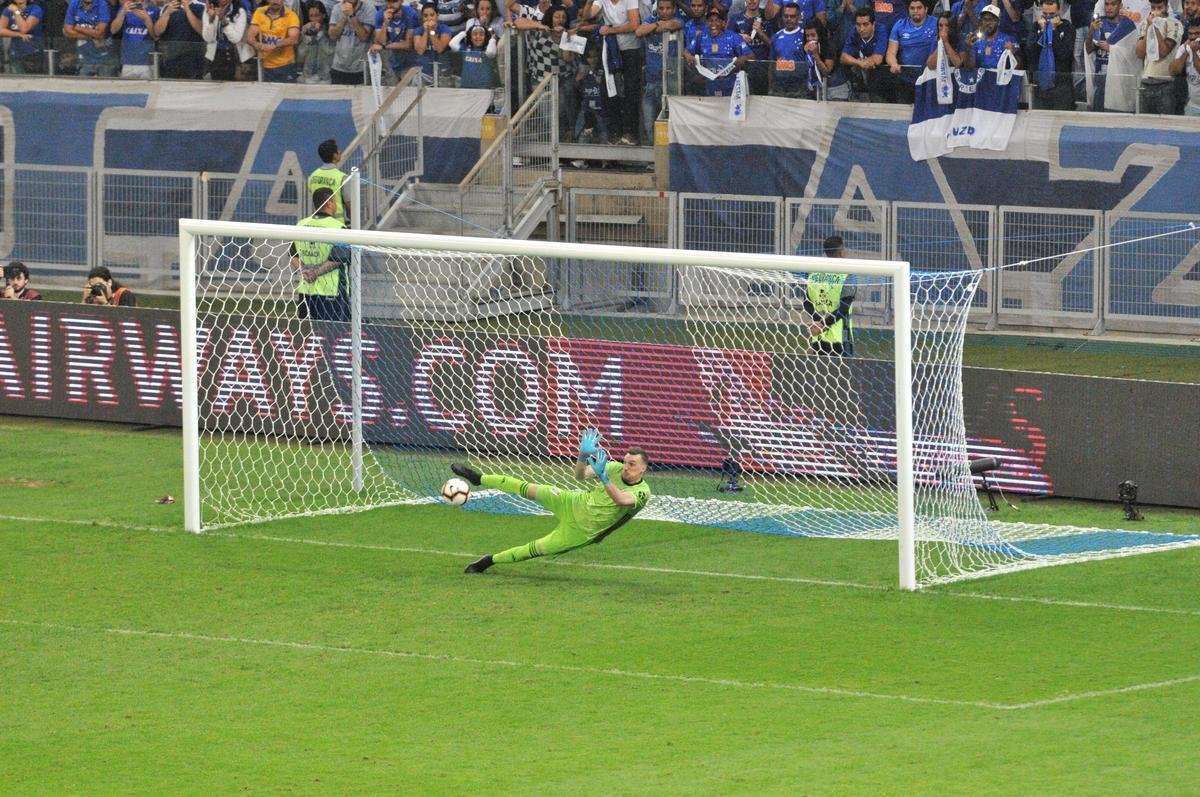 Armani defendeu cobrana de Henrique