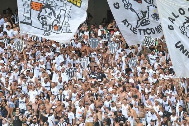 Imagens do primeiro tempo do clssico entre Amrica e Atltico, no Independncia