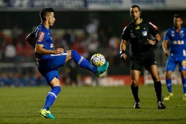 Fotos do jogo entre So Paulo e Cruzeiro, no Morumbi, pela 25 rodada do Campeonato Brasileiro