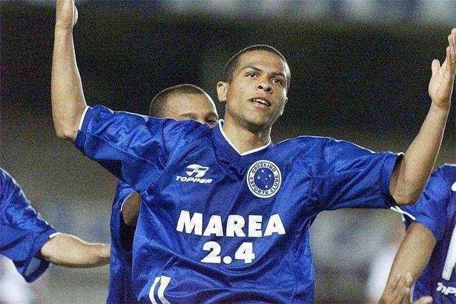 Geovanni: teve duas passagens por Cruzeiro (1997 a 2001 e 2006 a 2007) e Amrica (1998 e 2012 a 2013)