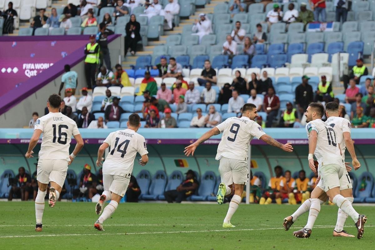Camares e Srvia empatam por 3 a 3 em grande jogo pelo Grupo G da Copa do Mundo