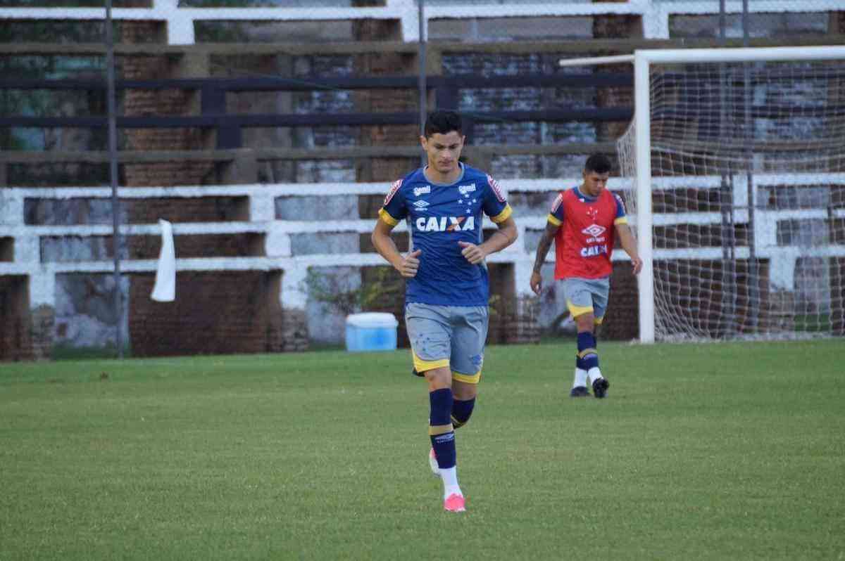 Imagens do treino do Cruzeiro antes do jogo contra o Nacional-PAR, pela Copa Sul-Americana