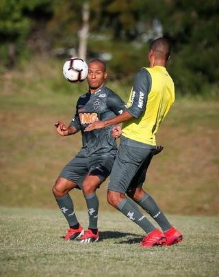 Jogadores do Atltico treinaram no CT do Danubio, em Montevidu, nesta tera-feira