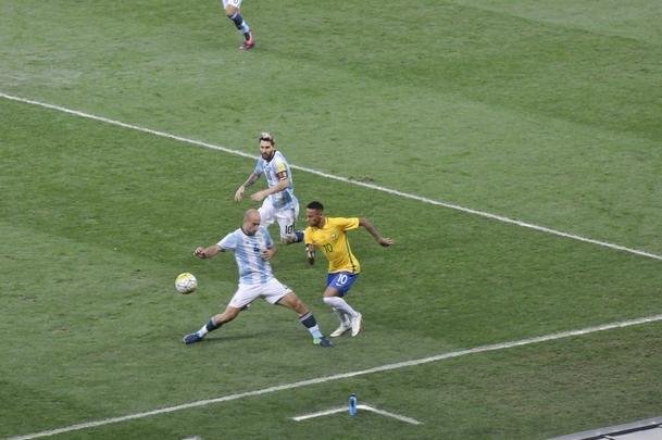 Fotos do primeiro tempo de Brasil x Argentina no Mineiro