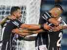 Desfalcado, Corinthians vence a primeira do ano com gol polêmico