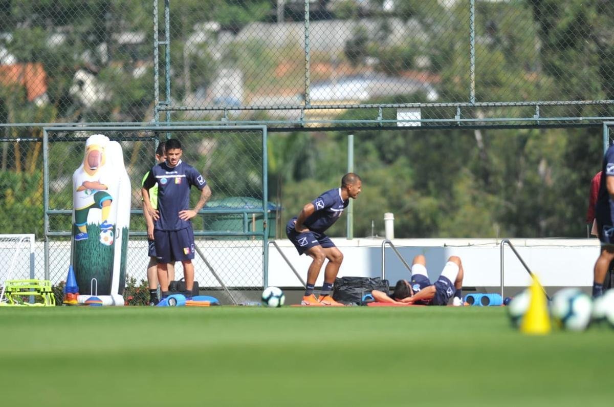 Imagens do treino da Venezuela em Belo Horizonte