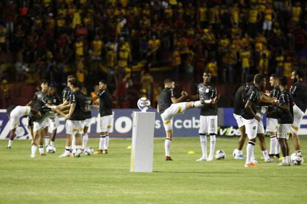 Foi sofrido, foi suado, mas o Sport voltou  Srie A. Depois de sair perdendo a partida diante da Ponte Preta, o Leo virou o jogo com dois gols de Guilherme, artilheiro da Segunda Diviso, com 17 gols e sacramentou o acesso na ltima partida em seu reduto no ano