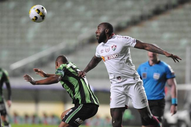 Fotos do jogo entre Amrica e Fluminense, no Independncia, em Belo Horizonte, pela 12 rodada do Campeonato Brasileiro