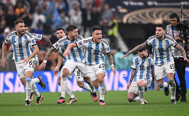 Argentina vence a França nos pênaltis e é tricampeã da Copa do