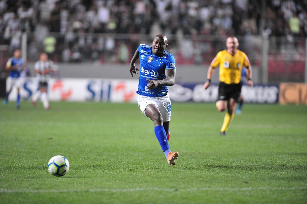 Sass - Em 2020, foi emprestado ao Coritiba, mas voltou ao Cruzeiro no mesmo ano. Em 2021, foi emprestado ao Martimo, de Portugal. J em 2022, acertou com o CSA e ficou no clube at o fim da temporada. J nesta temporada, ele defende as cores do Athletic.