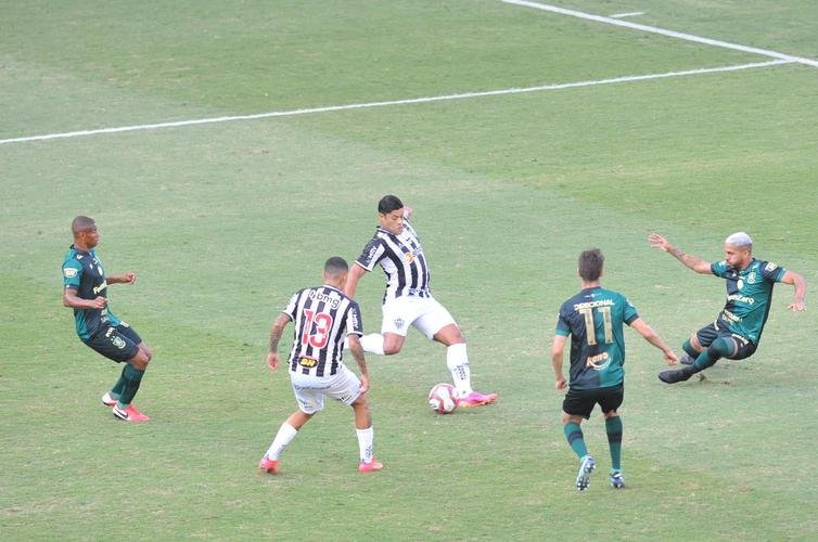 Fotos do jogo de ida da final do Campeonato Mineiro, entre Amrica e Atltico, no Independncia, em Belo Horizonte