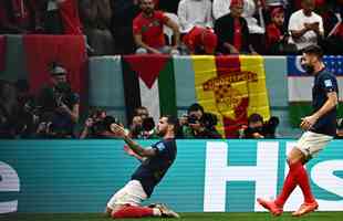 Fotos do gol de Theo Hernndez para a Frana na semifinal contra o Marrocos