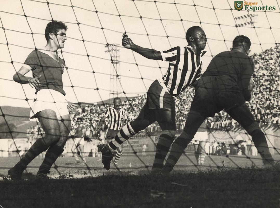 Rivalidade entre Cruzeiro e Atlético cresceu a partir nos anos 1940