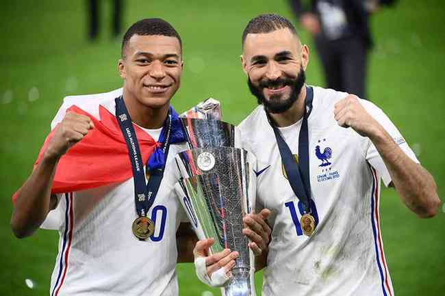 Mbappé e Benzema foram campeões da Liga das Nações com a França 