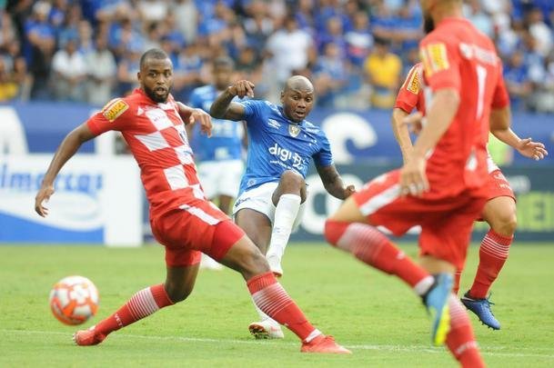 Fotos do jogo entre Cruzeiro e Tombense, no Mineiro, pela nona rodada do Campeonato Mineiro