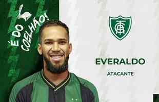 O atacante Everaldo acertou com o Amrica por emprstimo de uma temporada com passe fixado para compra. O jogador pertence ao Corinthians.
