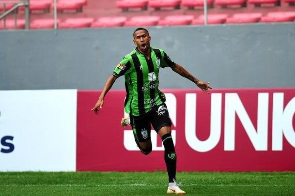 Amrica derrotou Uberlndia no Independncia por 3 a 0, com gols de Al (2) e Ademir
