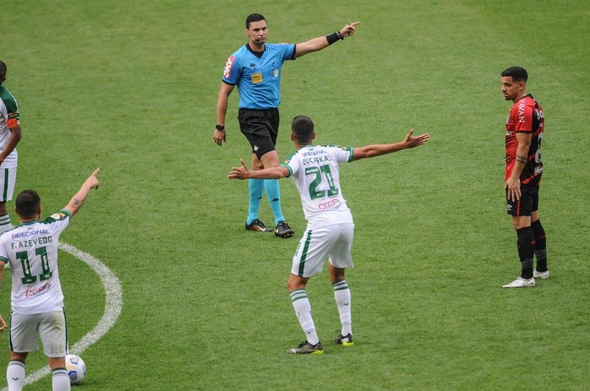 Amrica e Athletico-PR se enfrentaram no Independncia, pela 20 rodada da Srie A do Brasileiro