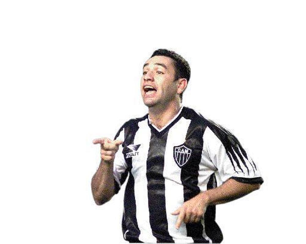 7 - Guilherme - 139 gols