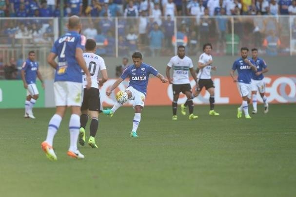 Fotos do jogo entre Cruzeiro e Coritiba, no Independncia, pela 20 rodada da Srie A (Edsio Ferreira/EM D.A Press)