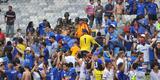 Depois de derrota do Cruzeiro para o Palmeiras e da confirmao do rebaixamento, Mineiro virou praa de guerra, com ira da torcida, depredaes e bombas