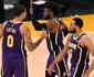 Lakers derrotam Knicks e seguem na luta para avanar aos playoffs da NBA