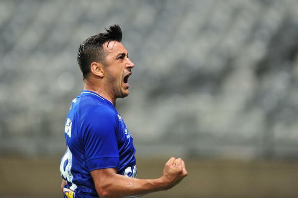 Imagens do jogo entre Cruzeiro e Uberlndia, pela 3 rodada do Estadual, no Mineiro