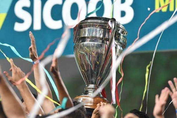 Fotos da festa do Cruzeiro aps a conquista do bicampeonato mineiro sobre o Atltico