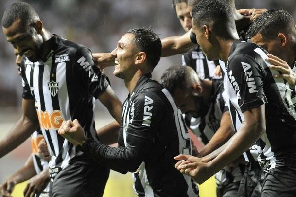 Em noite chuvosa no Independncia, reservas do Atltico batem o Tupi por 2 a 0