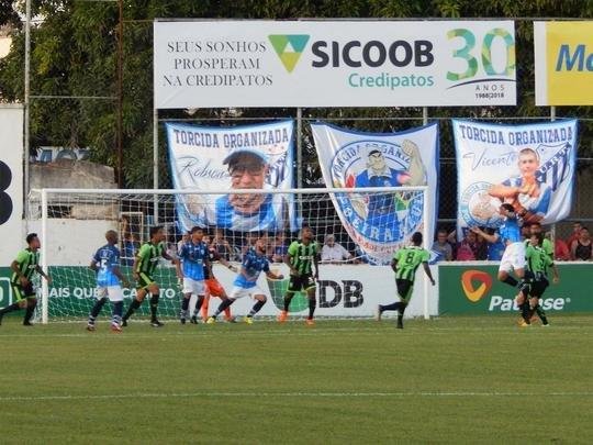Fotos de URT x América, em Patos de Minas, pela segunda rodada do Campeonato Mineiro