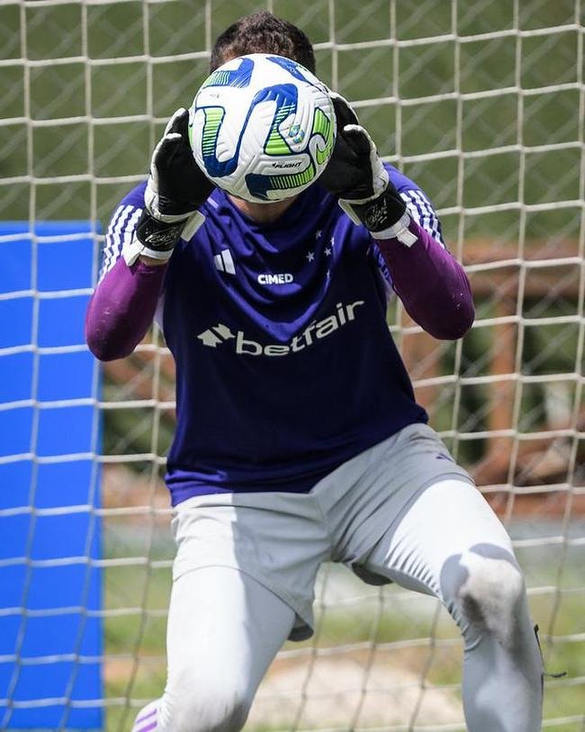 Cruzeiro faz ltimo treino para enfrentar o Grmio